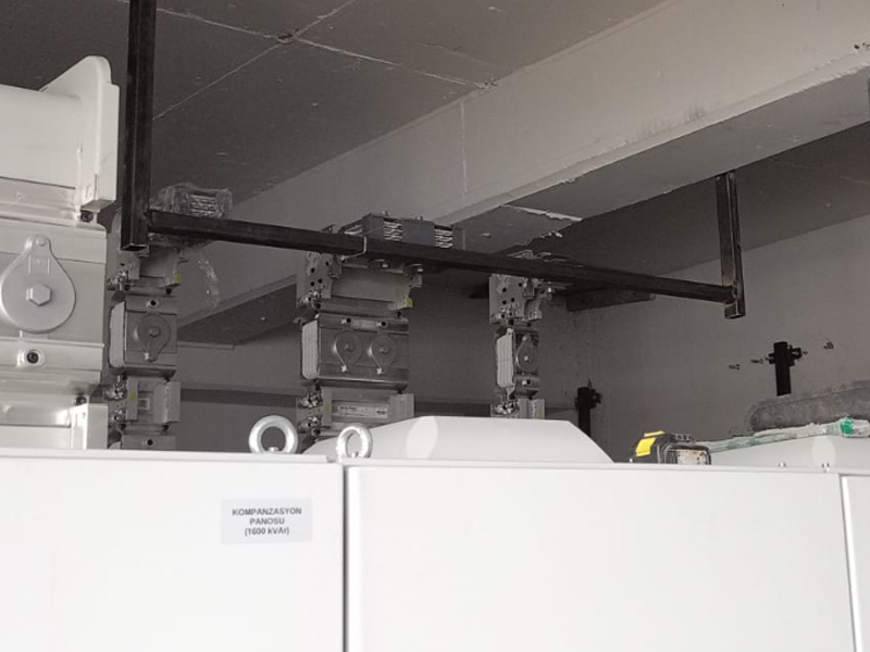 Busbar Sistemiyle Dağıtım Kompoze Panosu Besleme Hattı
